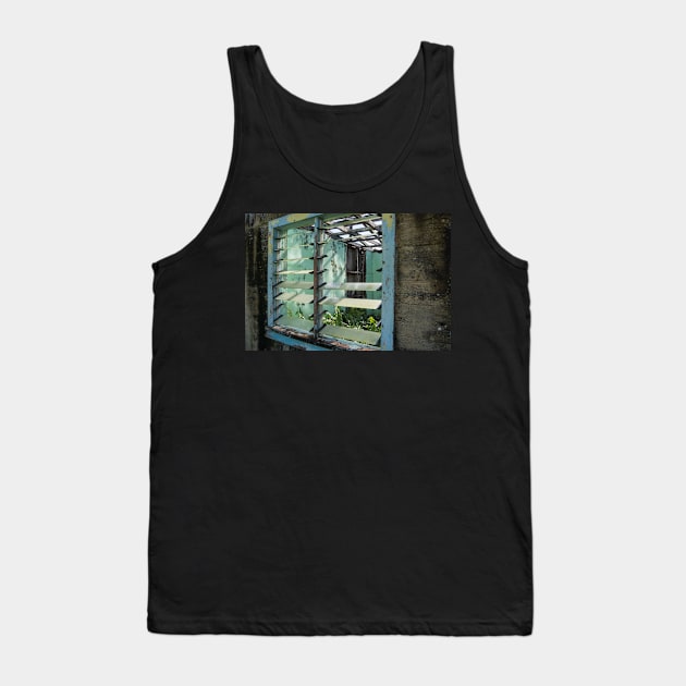 Open Louvre. Tank Top by sma1050